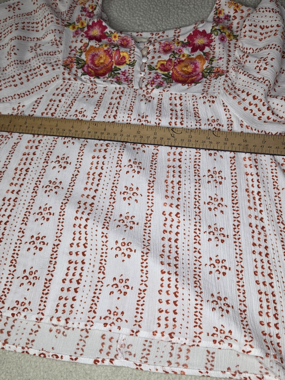 Savanna Jane Embroidered Floral Peasant Top - Pink & Rust Size Medium - Picture 3 of 7